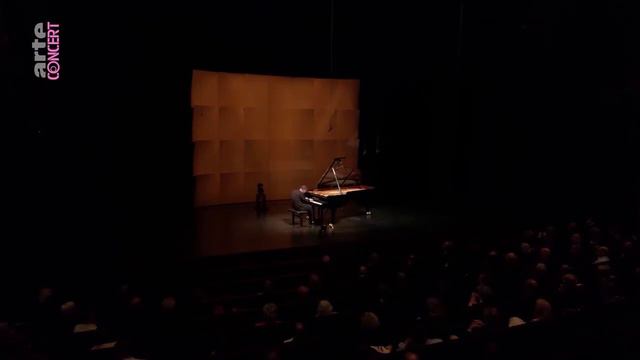 Beethoven - Sonata for Piano No. 1 in F minor, Op. 2/1 - Igor Levit смотреть онлайн