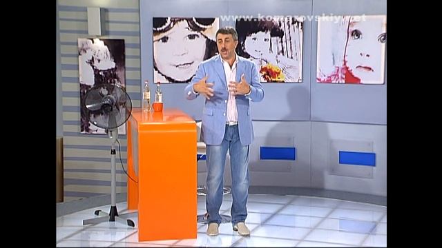 Как одевать ребёнка при повышении температуры? - Доктор Комаровский смотреть онлайн