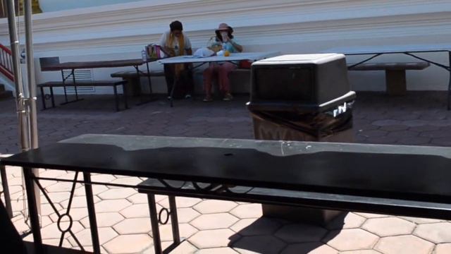 Authentic Asian Street Food At A Los Angeles Thai Temple - Cheap Eats!! смотреть онлайн