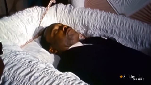 Michael Parenti, JFK, & the Gangster State смотреть онлайн