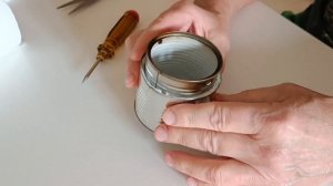 Простейшая спиртовая горелка для приготовления и разогрева пищи.