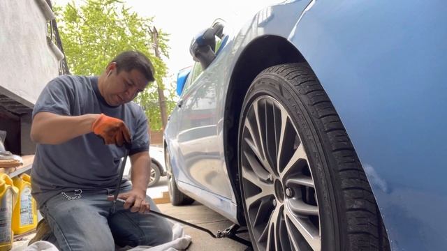 Cómo remplazar los discos de los frenos a un Toyota Camry 2019 смотреть онлайн