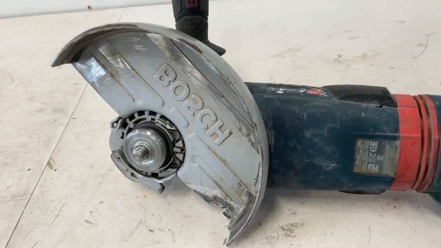 Köp Kap & vinkelslip Bosch GWS 24-230 på Klaravik смотреть онлайн