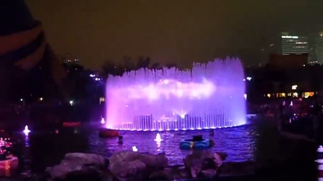 Гонконг Шоу фонтанов в Ocean Park смотреть онлайн