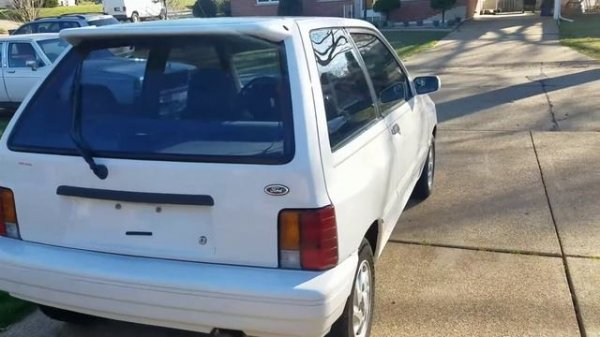 Ford Festiva GL 1992