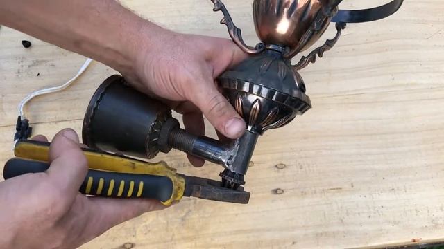 КРУТАЯ ПЕРЕДЕЛКА СТАРОЙ ЛЮСТРЫ | COOL REDUCTION OF OLD CHANDELIERS | смотреть онлайн