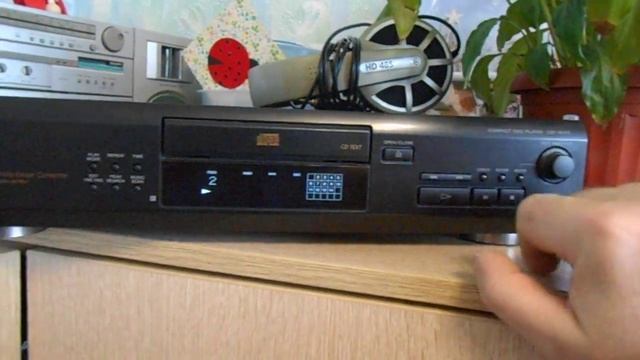CD-проигрыватель SONY. смотреть онлайн