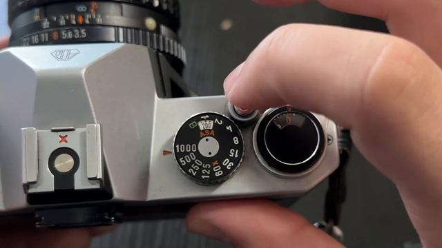 Pentax K1000 (Simple and Amazing) смотреть онлайн