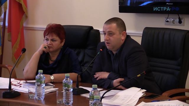 «А у нас управдом друг человека!» смотреть онлайн