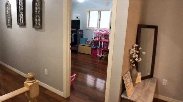 Двухэтажный дом с бассейном в Диленде, ваше мнение, стоит он этих денег? . смотреть онлайн