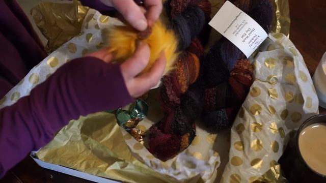 Unboxing the Cat Mountain Fiber Arts Holiday Inspire Club Box смотреть онлайн
