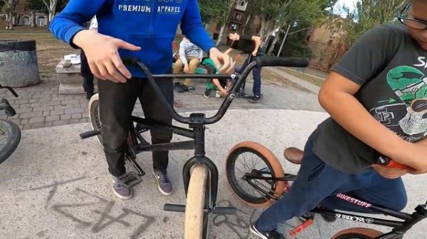 ЭТИ ДЕТИ СТАНУТ ЛЕГЕНДАМИ ! ДАЛ СТИЛЯ НА МИНИ БМХ ! БМХ КАТКА ПО КАЙФУ...