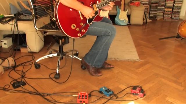 2011 Gibson ES-137 Custom, Candy Apple Red смотреть онлайн
