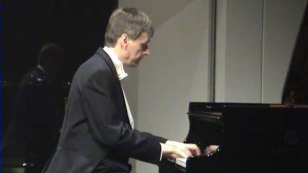 Andrei Pisarev Plays Scriabin Etude cis-moll op. 2 No. 1