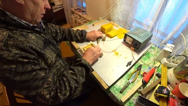 ЧЕМ ЗАНЯТЫ ПЧЕЛОВОДЫ ЗИМОЙ НА ПАСЕКЕ, РАМКИ, НУКЛЕУСЫ, ВЛОГ.