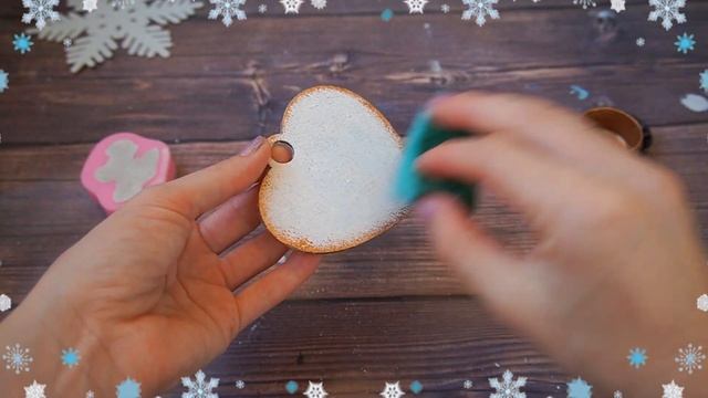 Новогодняя игрушка с лепниной из гипса /новогодний декор своими руками смотреть онлайн