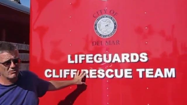 Reflective Vinyl Letters Installed on Trailer смотреть онлайн
