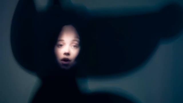 “—Это чтобы съесть тебя! — сказал волк и проглотил Красную Шапочку.” смотреть онлайн