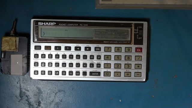 Cassette interface for Sharp PC-1245 pocket computer. Also Sanyo MX-315L boombox. смотреть онлайн