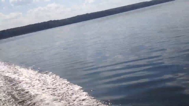 Лодка THUNDER смотреть онлайн