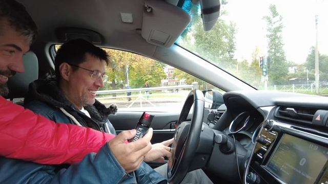 Toyota Camry для такси, стоит ли покупать б/у ? смотреть онлайн