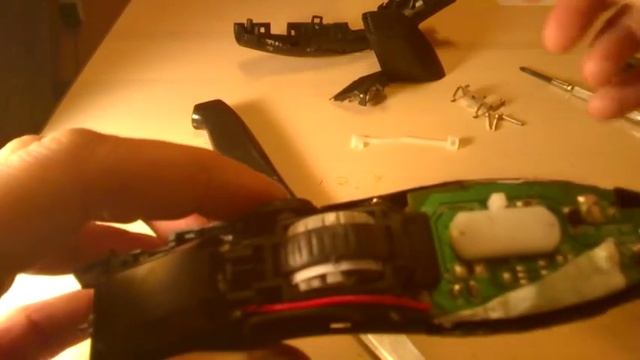 Remington MB-200 trimmer DIY Battery replacement (rechargeable) смотреть онлайн