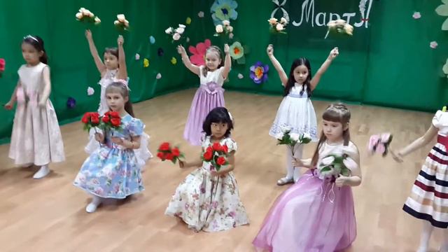 Поля на утреннике 8.марта-2 смотреть онлайн