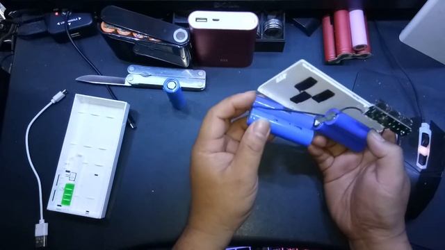 Romoss Power Bank Exposed, Tear Down смотреть онлайн