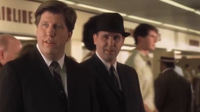 Поймай меня, если сможешь - 2002 Я иду летать со мной - поет Фрэнк Синатра смотреть онлайн