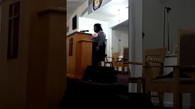 Rev. Rita Blue preaching the 5th word from the Cross смотреть онлайн