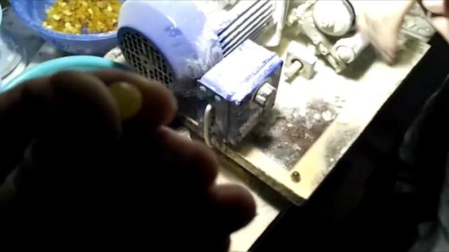 На Житомирщині поліція ліквідувала підпільний цех по обробки бурштину НПУ смотреть онлайн