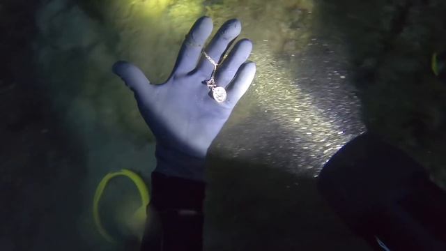 Found Money & Expensive Jewelry While Treasure Hunting With My Metal Detector! (Crystal Spring) смотреть онлайн