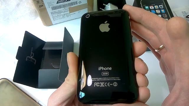Распаковка посылки - оригинальный iPhone 3GS из Китая смотреть онлайн