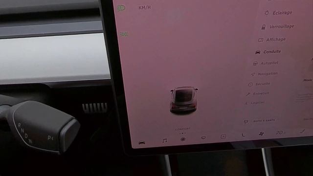 IMPORTANTE MAJ TESLA model 3 : 2020 48 25 10 avec FSD смотреть онлайн