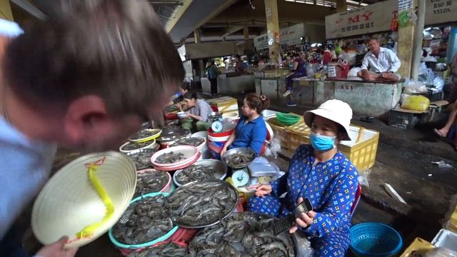 Вьетнам. Нячанг. Продуктовый рынок Xom Moi. Что посмотреть. Где поесть.