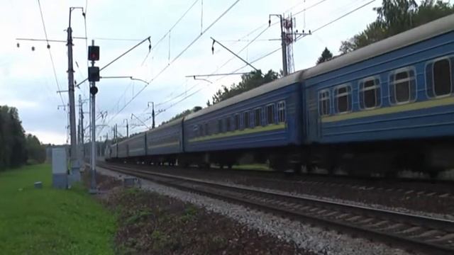 ЧС7-067 с поездом № 41 Москва - Киев, ст. Внуково смотреть онлайн