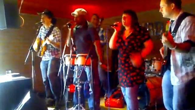 big bus groovy, soul and funk music @ artfest birmingham 09 @ yardbird bar смотреть онлайн
