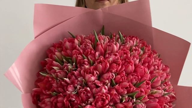 Букет из 101 тюльпана Монцамбано смотреть онлайн
