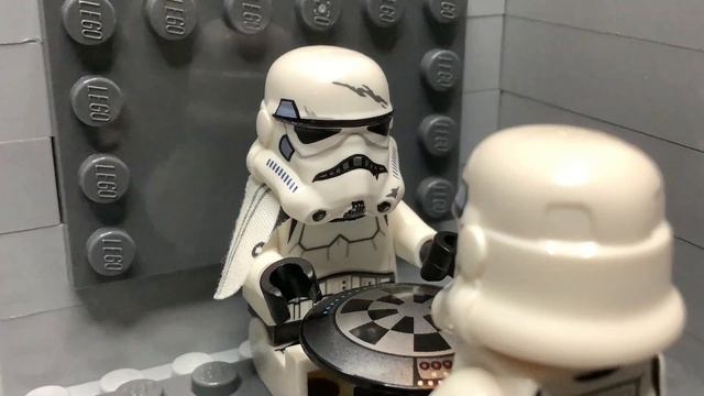 A Friendly Game of Dejarik смотреть онлайн