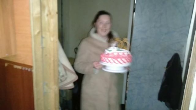 Годовщина свадьбы у родителей//готовим праздничный торт. смотреть онлайн