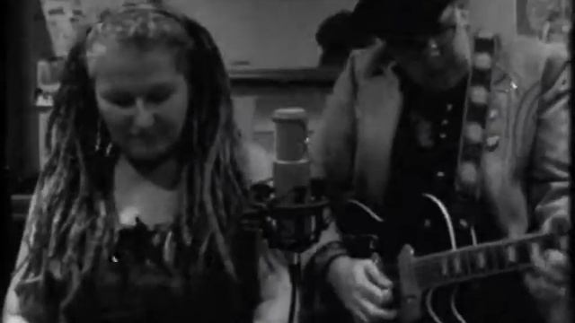 Golden Brown by The Stranglers смотреть онлайн