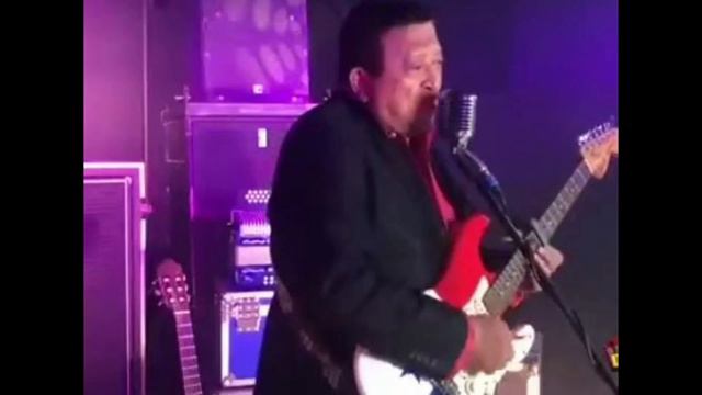 AMOR SIN LEY EN VIVO EN NAVIDAD-LUCHO DE SEDAS смотреть онлайн