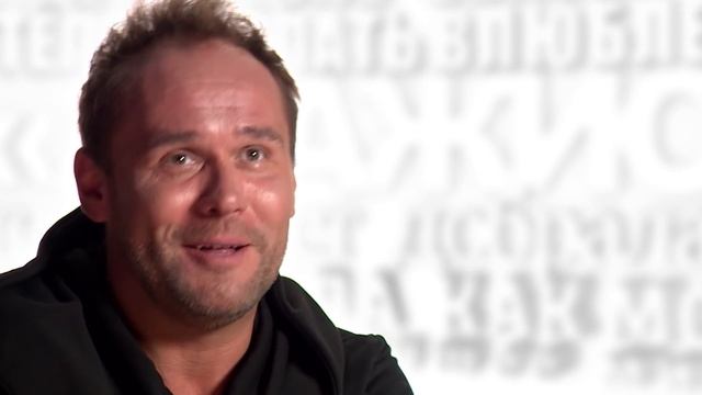 Максим Аверин читает рассказ Адажио смотреть онлайн