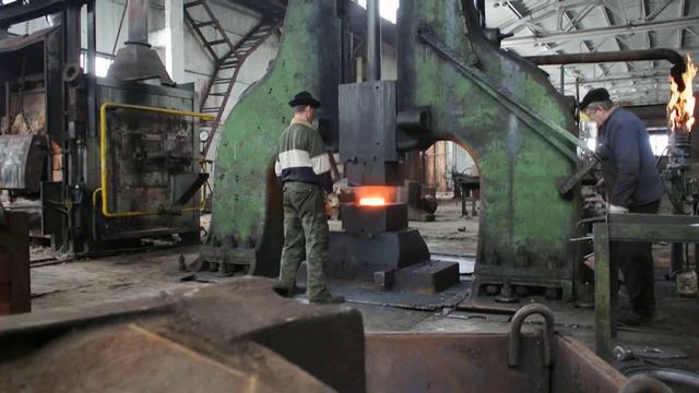 Ковка металу. Пекуча кухня. смотреть онлайн