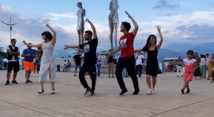 Мадина Лезгинка 2023 Девушки Танцуют Классно Madina ALISHKA Чеченская Песня Батуми Супер Топ Музыка