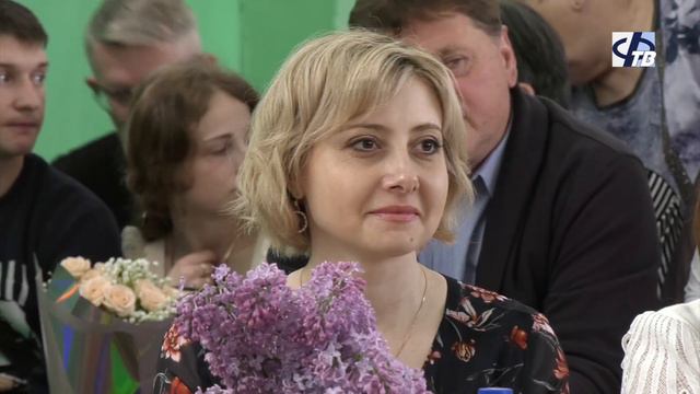 Для выпускников Фурмановского района прозвенел последний звонок смотреть онлайн