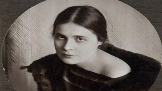 Владимир Маяковский. Поэма "Флейта-позвоночник" смотреть онлайн