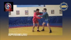 Техника борьбы самбо. Подхват изнутри  вариант 2. kfvideo.ru