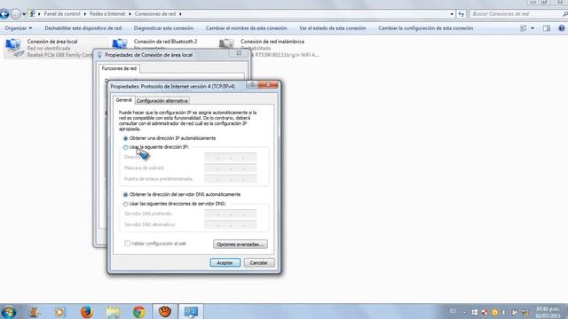 CHAT / SOCKETS EN NETBEANS 8.0.2 y 7.2 JAVA (2 COMPUTADORAS) REDES PARTE 2 смотреть онлайн