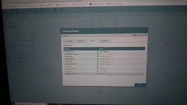 Apache Nifi Tweets смотреть онлайн